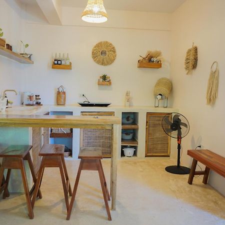 Greenhouse Siargao Roadside Boutique Apartments General Luna  Buitenkant foto