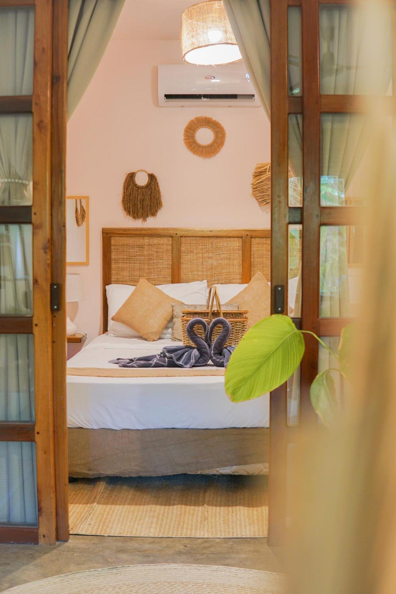 Greenhouse Siargao Roadside Boutique Apartments General Luna  Buitenkant foto
