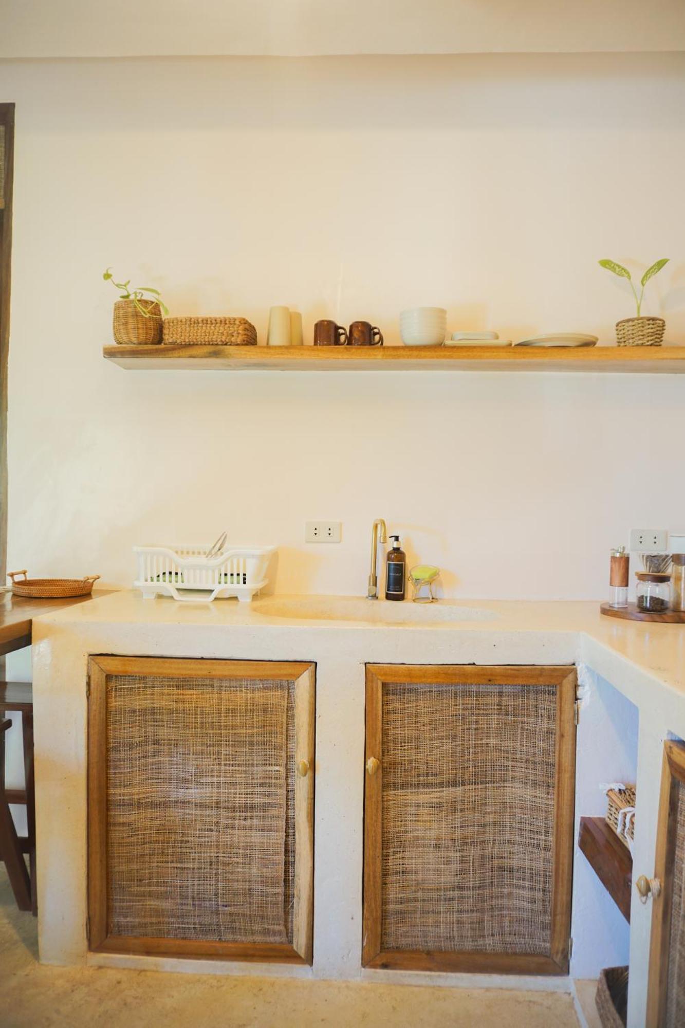 Greenhouse Siargao Roadside Boutique Apartments General Luna  Buitenkant foto