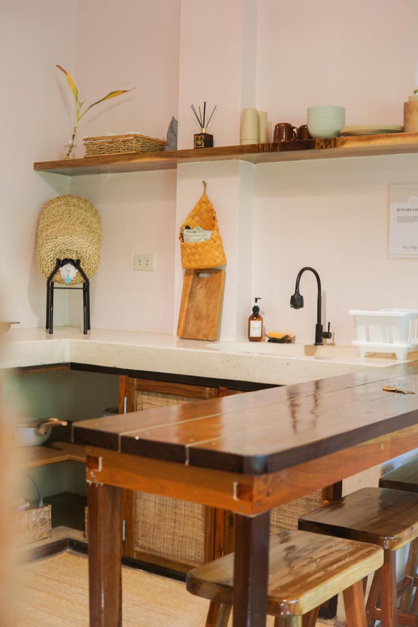 Greenhouse Siargao Roadside Boutique Apartments General Luna  Buitenkant foto